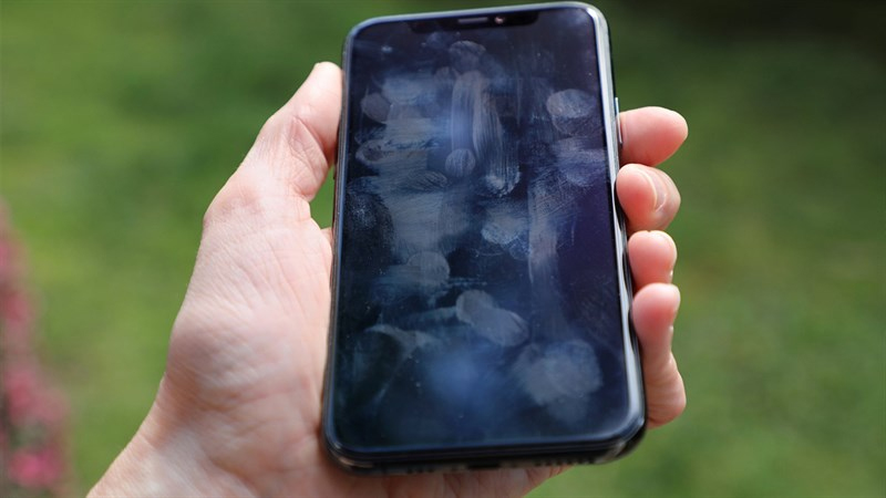 cac-loai-vet-ban-thuong-gap-tren-kinh-cuong-luc-man-hinh-redmi-note-6-pro