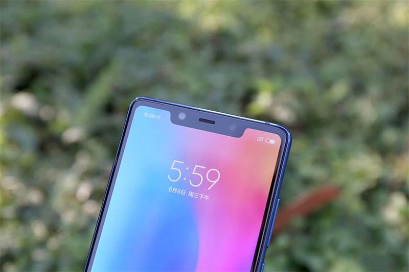 cac-van-dje-thuong-gap-khi-thay-mat-kinh-man-hinh-xiaomi-mi-8-se