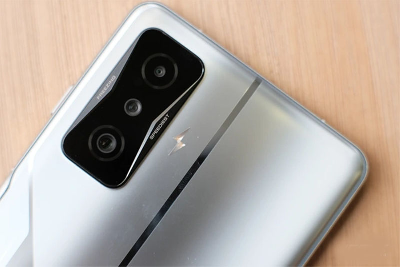 nguyen-nhan-dan-djen-hien-tuong-bong-troc-khi-ep-kinh-xiaomi-redmi-k50-gaming