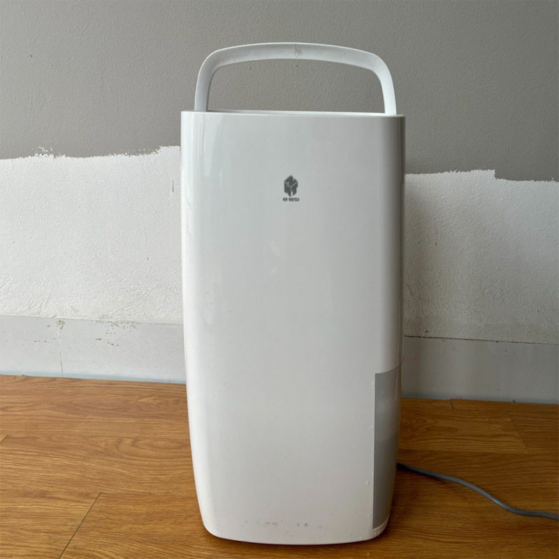 review-may-hut-am-new-widetech-18l-sau-nua-nam-su-dung-ket-qua-djang-kinh-ngac
