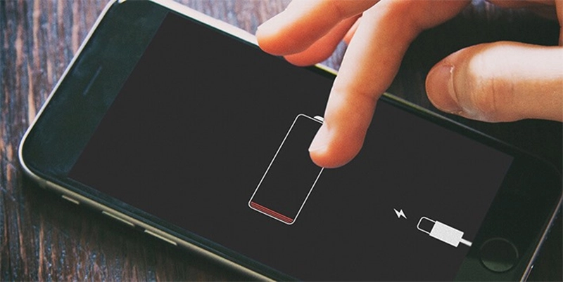 nguyen-nhan-dan-djen-viec-thay-pin-iphone