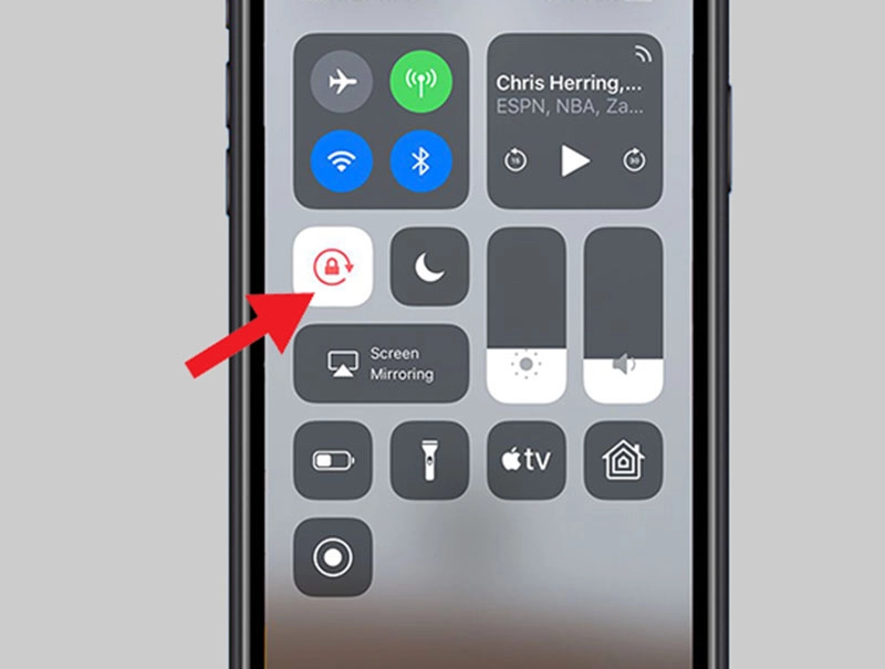 cach-khoa-tat-che-djo-xoay-man-hinh-ngang-tren-iphone-15