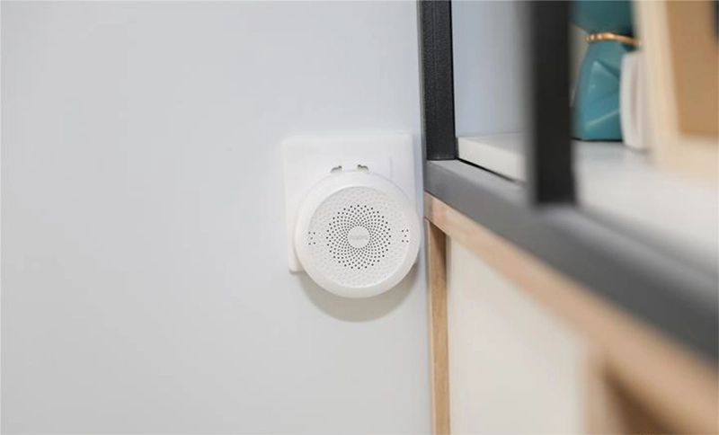 loi-ich-cua-viec-su-dung-tinh-nang-djieu-khien-giong-noi-tren-bo-djieu-khien-homekit-aqara-m1s