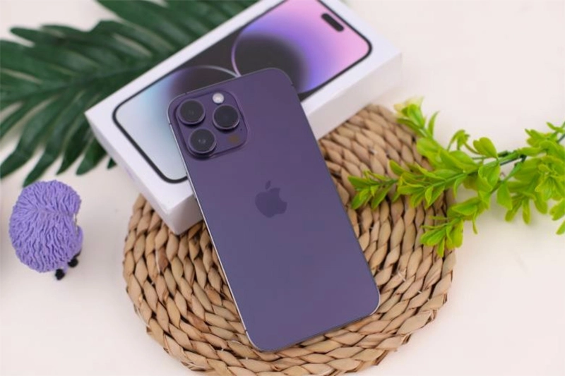 so-sanh-chi-tiet-iphone-14-pro-max-and-iphone-15-pro-max-he-thong-camera-va-tinh-nang-chup-anh