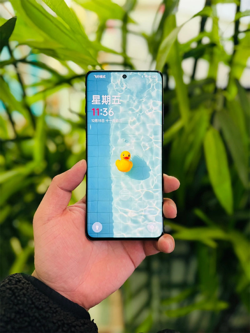 vivo-s18-man-hinh-amoled-15k-sieu-net