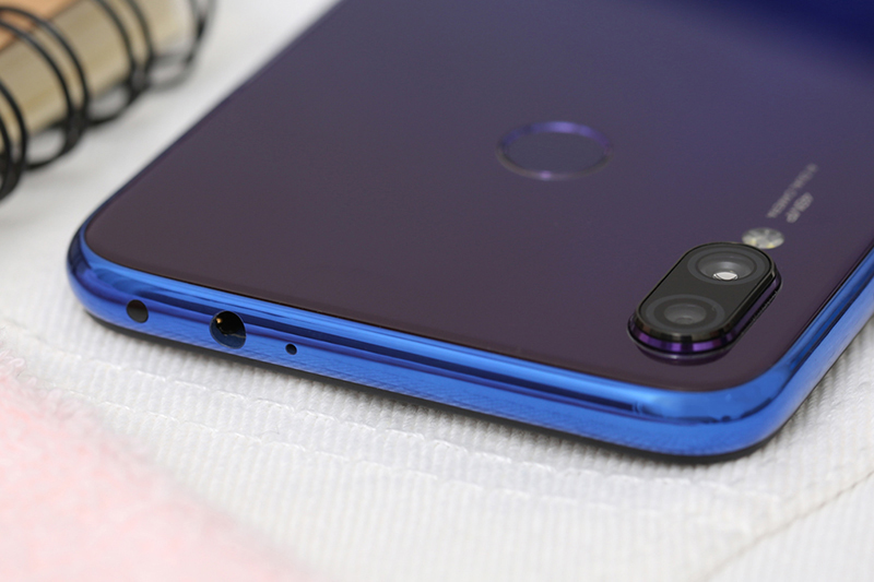 tai-sao-kinh-djien-thoai-xiaomi-redmi-note-7-bi-ho-sau-khi-ep-kinh.jpg
