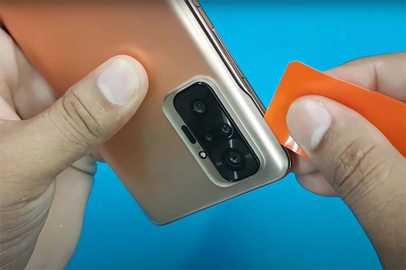 thao-va-lap-lai-man-hinh-cua-xiaomi-redmi-10