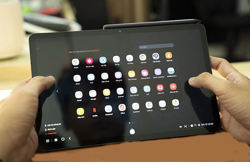 man-hinh-galaxy-tab-s7-co-tan-so-quet-120hz