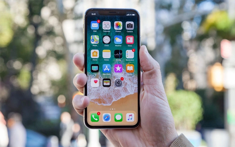 man-hinh-iphone-12-la-man-hinh-super-retina-xdr-oled