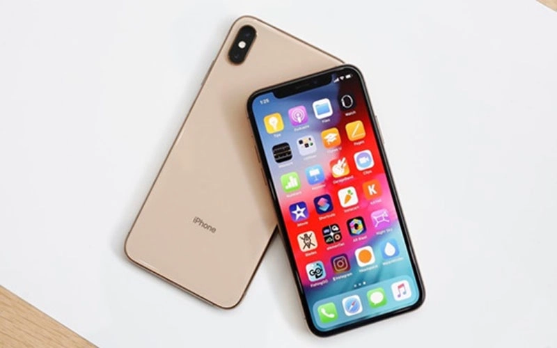thoi-luong-pin-iphone-xs-max-voi-cac-smartphone-android