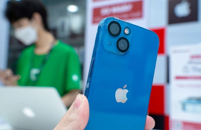 so-sanh-camera-xiaomi-13-pro-and-iphone-13