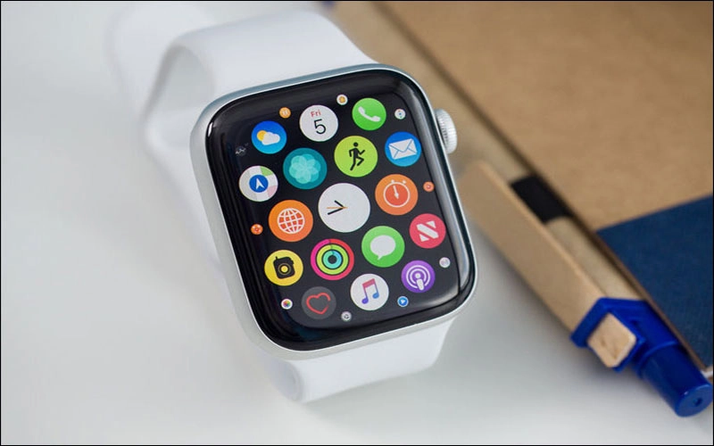 so-sanh-apple-watch-series-5-vs-series-4-man-hinh