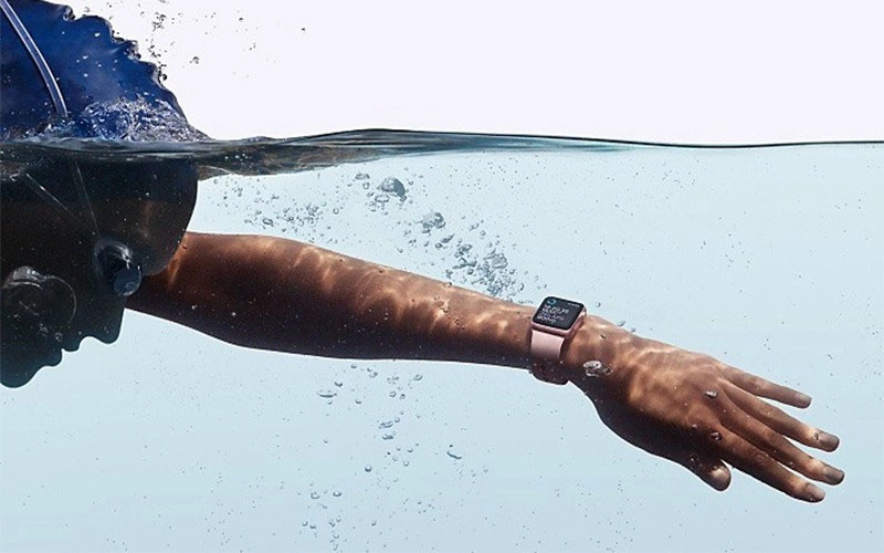 so-sanh-kha-nang-sac-giua-apple-watch-series-6-vs-series-5