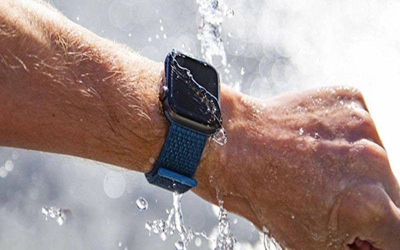 khi-thay-pin-apple-watch-series-5-44mm-lieu-co-bi-mat-chong-nuoc-khong