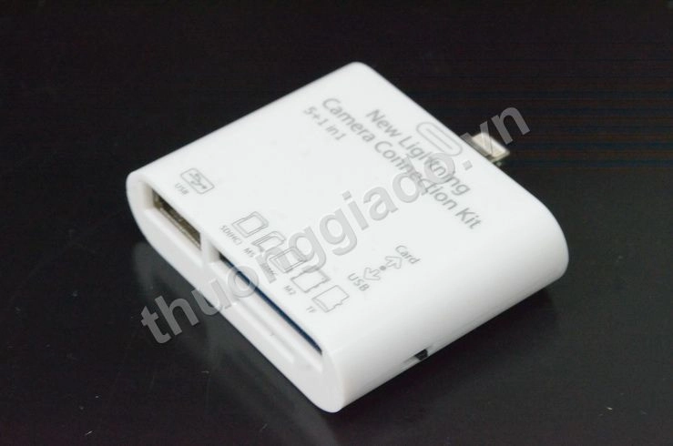 New Lightning Camera Connection Kit for iPad 4, iPad mini