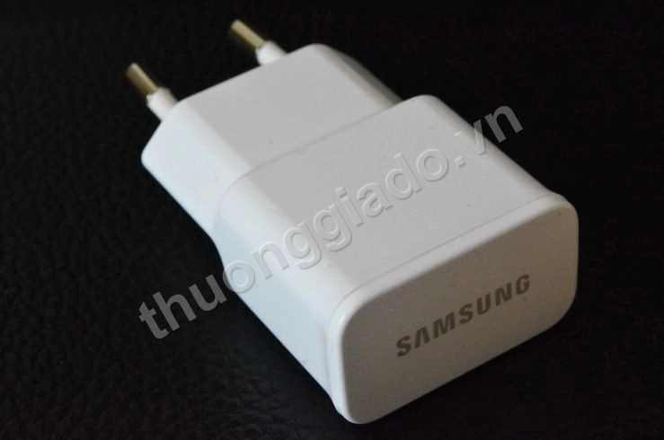 Củ sạc Samsung(5V-2A) Galaxy Note 2/ N7100, i9500 Original Travel Adapter (Hàng chính hãng)