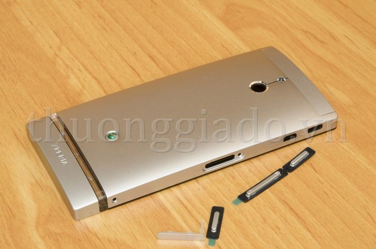 Vỏ Sony Xperia P LT22i Màu Trắng Bạc ORIGINAL HOUSING