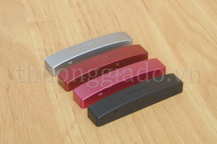 Miếng nhựa in Logo "XPERIA" cho Sony Xperia P LT22i