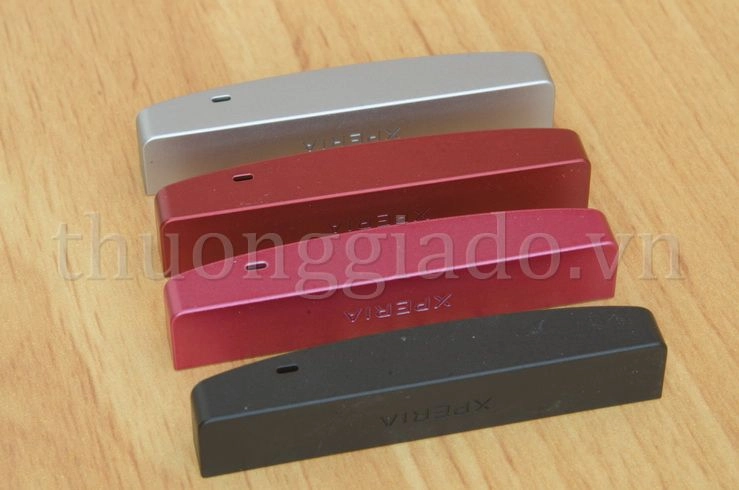 Miếng nhựa in Logo "XPERIA" cho Sony Xperia P LT22i