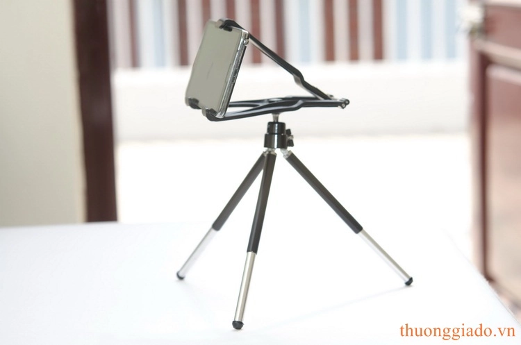 Kẹp giữ điện thoại-Định vị điện thoại