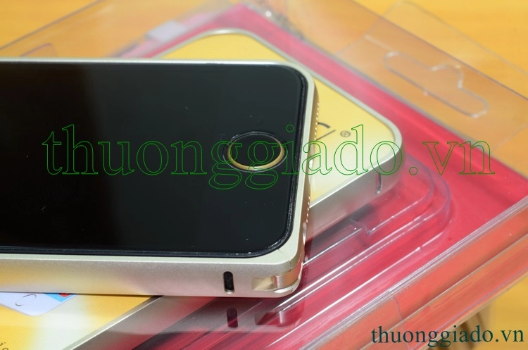 Ốp vành viền Bumper iPhone 5S/ iPhone 5/ iPhone SE hiệu COTeetCi (Guardian Series)
