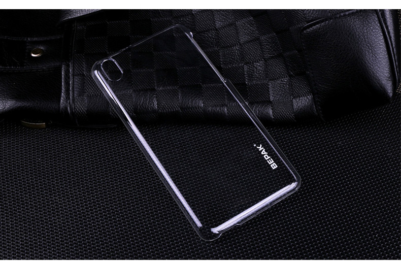 Ốp lưng HTC Desire 816 nhựa cứng trong suốt siêu mỏng, hiệu BEPAK, NAKED CASE