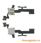 Ổ thẻ nhớ+phím điểu chỉnh âm lượng+cảm biến tiệm cận HTC One (M8)