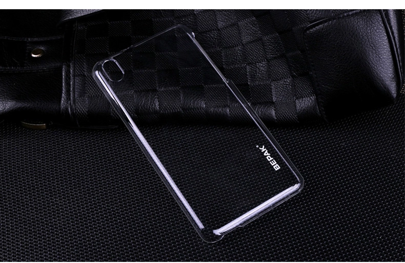 Ốp lưng HTC Desire 816 nhựa cứng trong suốt siêu mỏng, hiệu BEPAK, NAKED CASE