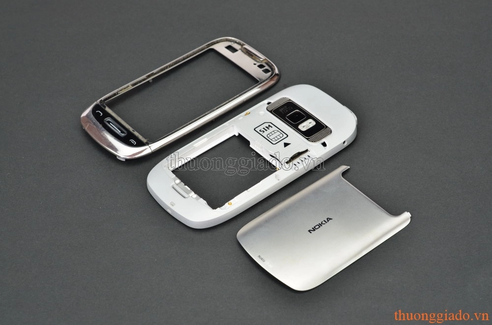 Vỏ Nokia C7-00 màu trắng bạc (hàng zin tháo máy)
