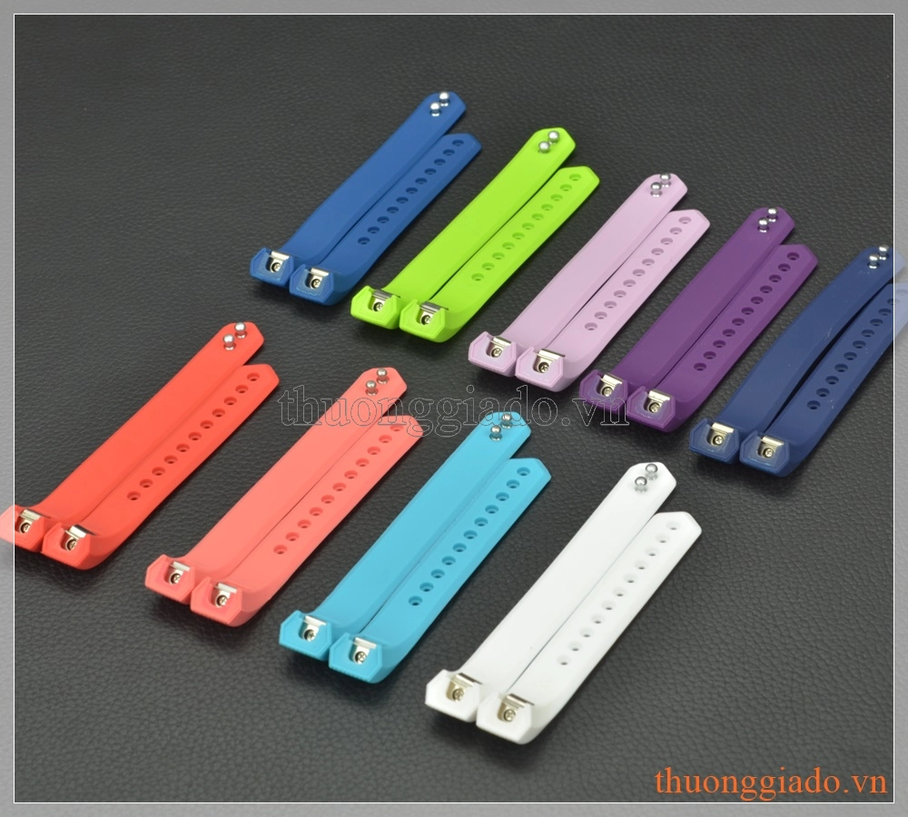 Dây đeo tay thay thế cho Fitbit Alta (chất liệu cao su, nhiều màu sắc) Dây đeo tay thay thế cho Fitbit Alta (chất liệu cao su, nhiều màu sắc)