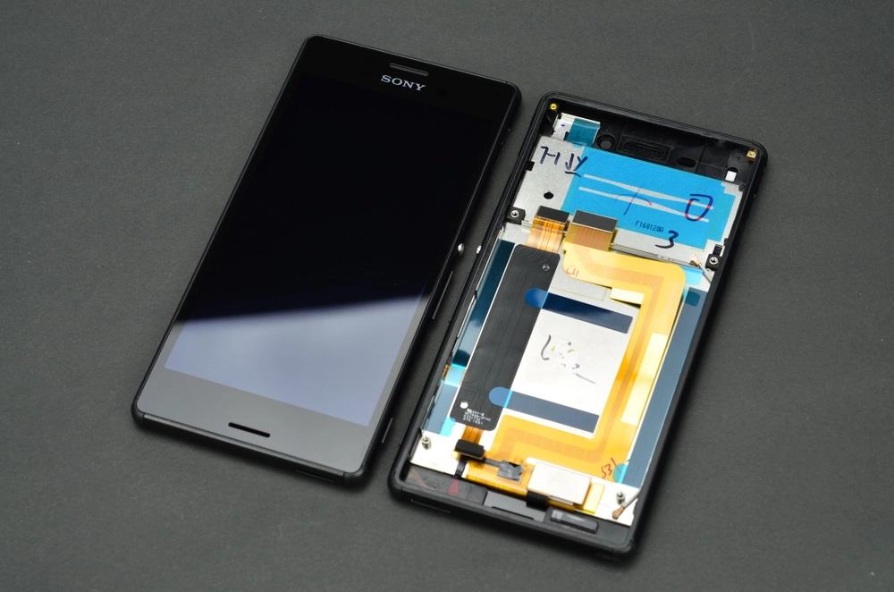 Thay màn hình Sony Xperia M4 chính hãng nguyên bộ (gồm cả vành viền Benzel)