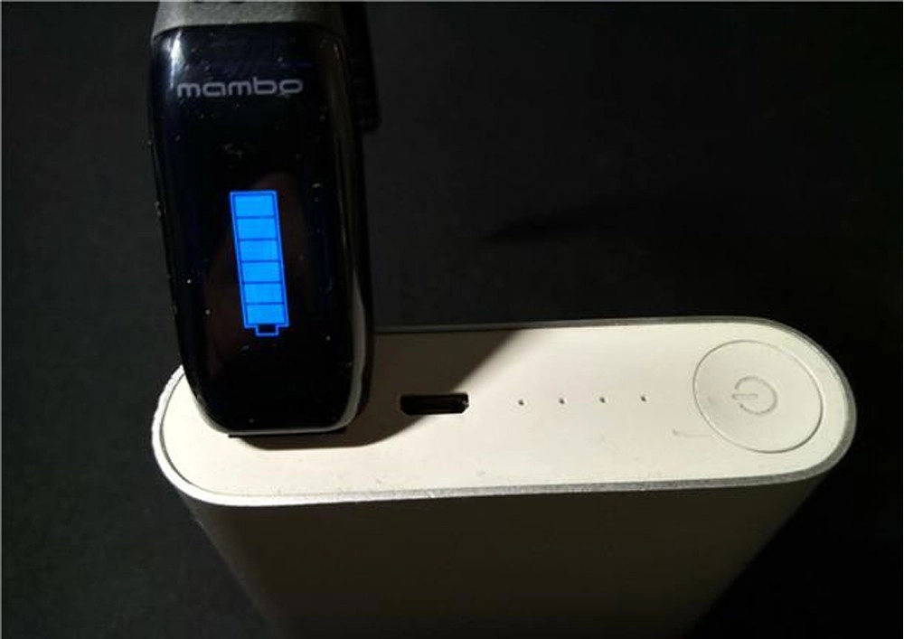 Vòng đeo tay theo dõi sức khỏe Mambo HR Band (đo nhịp tim)