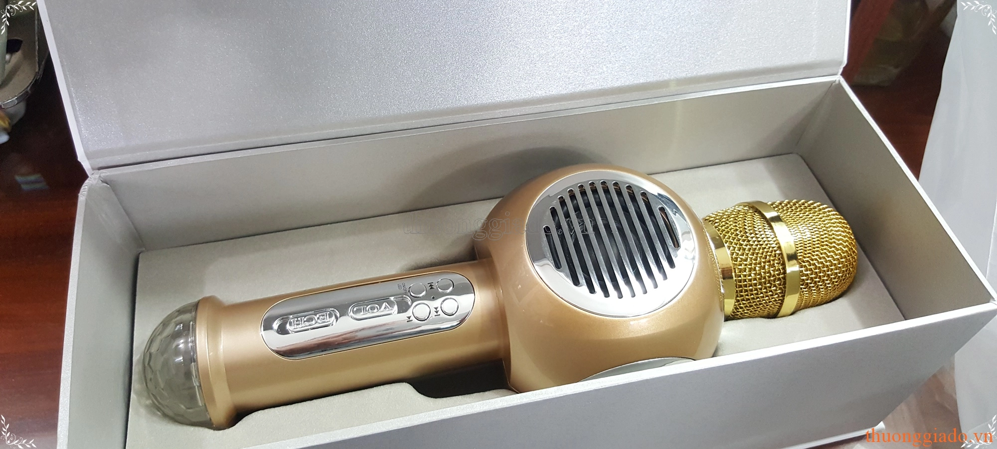 Míc kèm loa hát Karaoke M8 chính hãng (Có đèn led nhấp nháy)