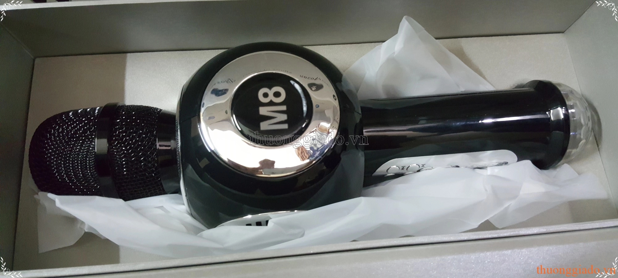 Míc kèm loa hát Karaoke M8 chính hãng (Có đèn led nhấp nháy)