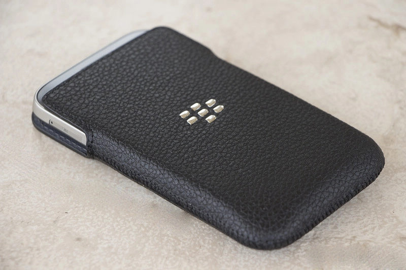 Bao da cầm tay bỏ túi cho blackberry Classic Q20 Leather Pocket Pouch