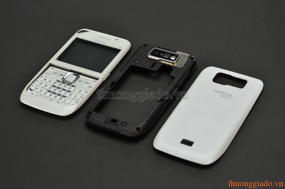Vỏ Nokia E63 trắng sữa (full bộ) Vỏ Nokia E63 trắng sữa (full bộ)