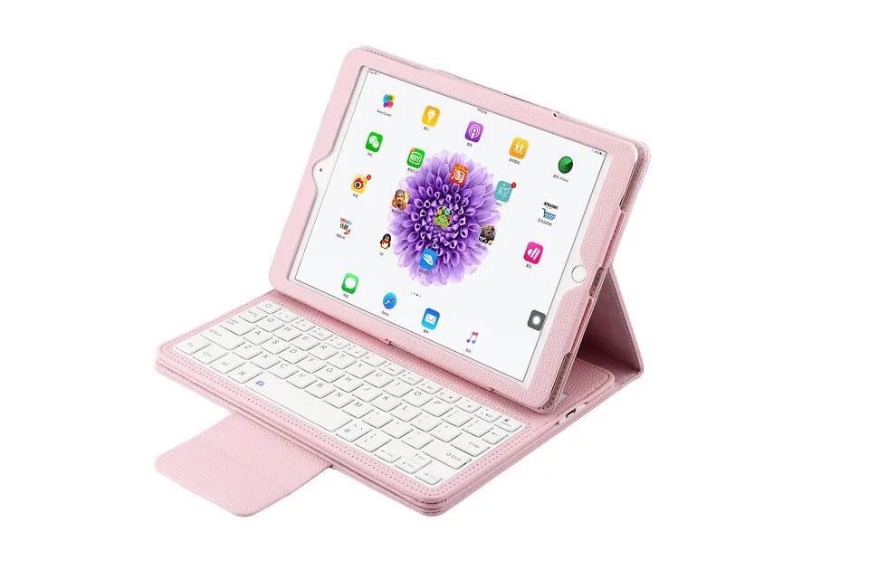Bàn Phím Bluetooth iPad 2/ iPad 3/ iPad 4 (kèm bao da)