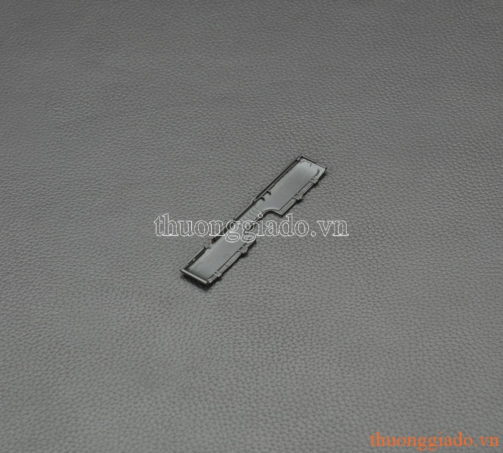 Mảnh nhựa gáy Blackberry Passport Q30 che đậy phần ổ sim thẻ+ổ thẻ nhớ Mảnh nhựa gáy Blackberry Passport Q30 che đậy phần ổ sim thẻ+ổ thẻ nhớ