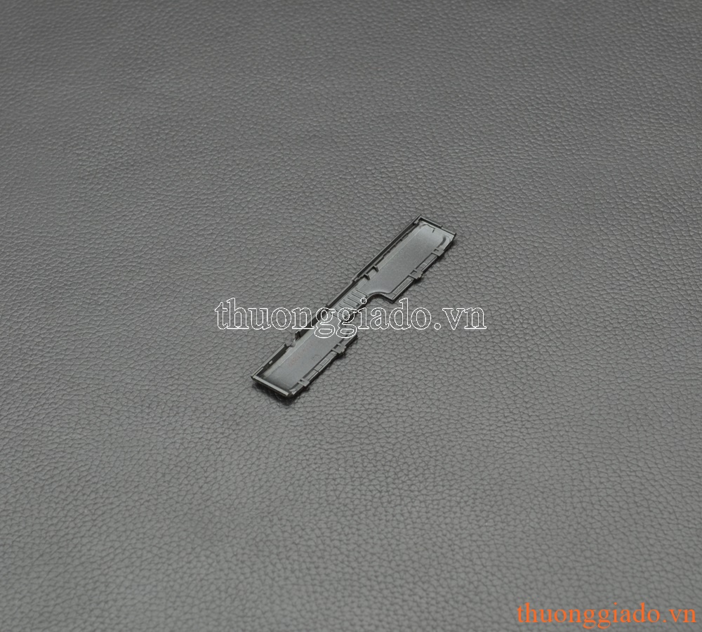 Mảnh nhựa gáy Blackberry Passport Q30 che đậy phần ổ sim thẻ+ổ thẻ nhớ