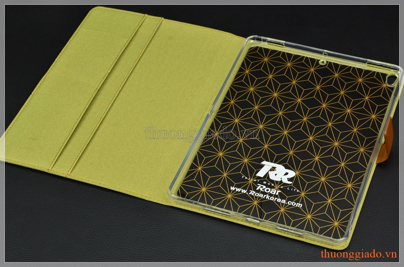 Bao da iPad Pro (10.5") hiệu Roar