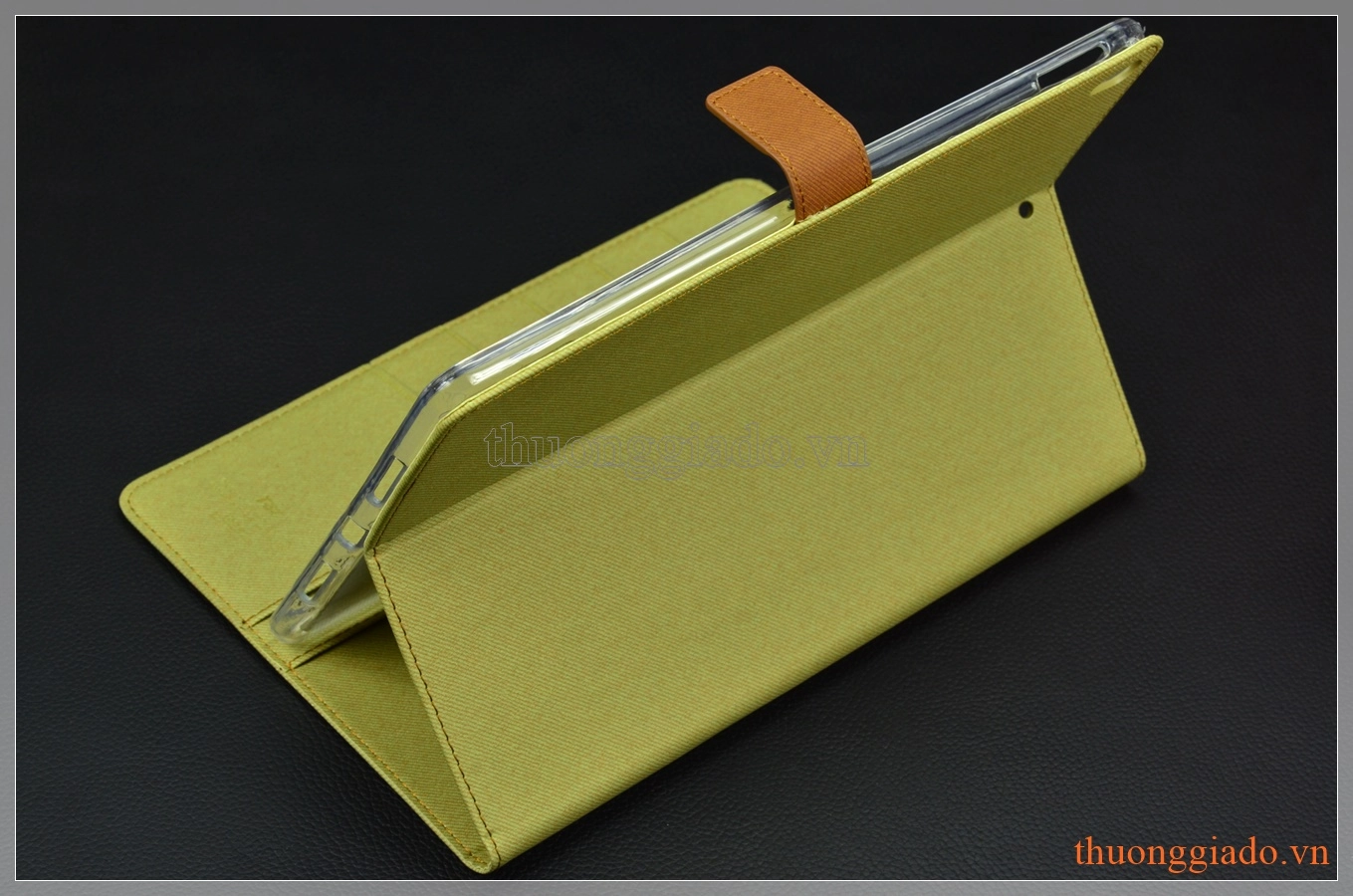 Bao da iPad Pro (10.5") hiệu Roar