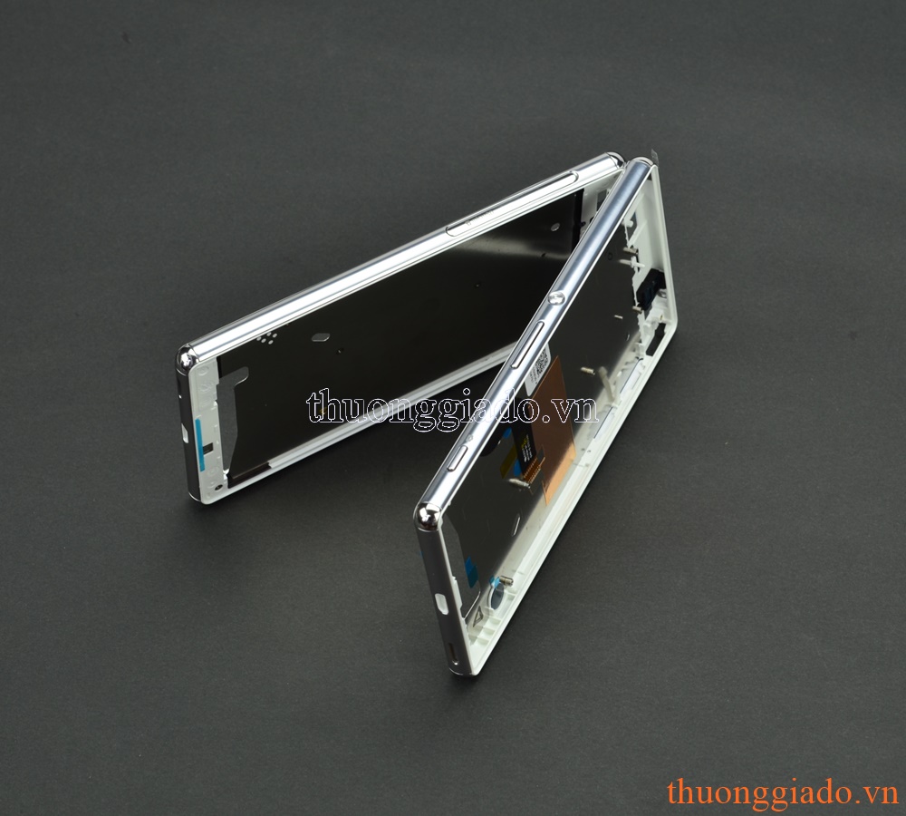 Thay vành viền Benzel Sony Xperia M5 màu trắng chrome