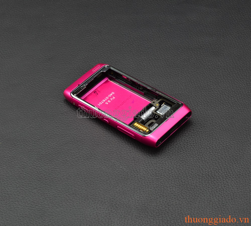 Thay vỏ Nokia N8-00 màu hồng
