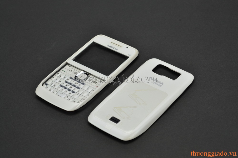 Vỏ Nokia E63 trắng sữa (mặt trước+mặt sau+phím)