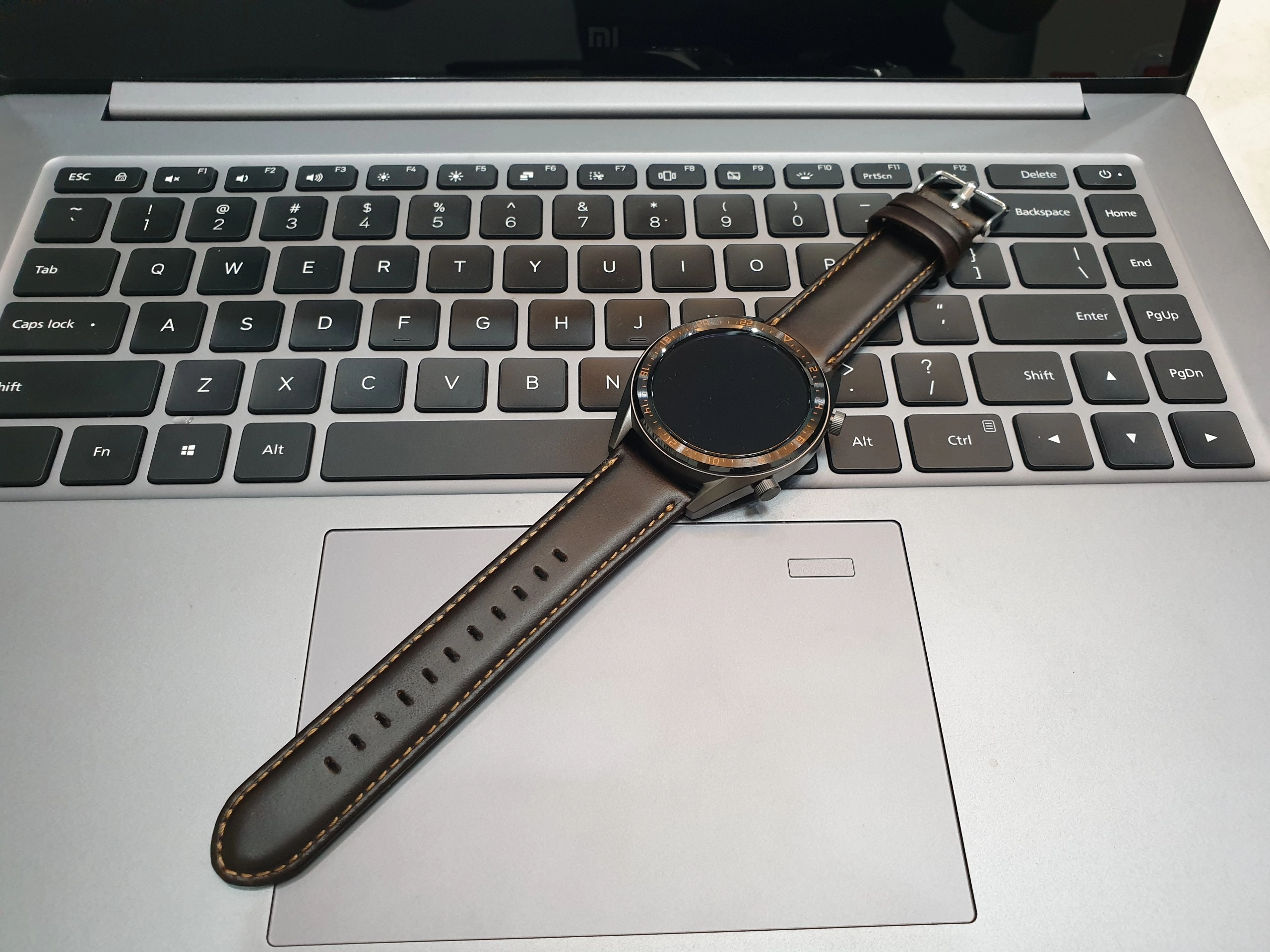 Đồng hồ thông minh Huawei Watch GT/ FTN-B19 Đồng hồ thông minh Huawei Watch GT/ FTN-B19