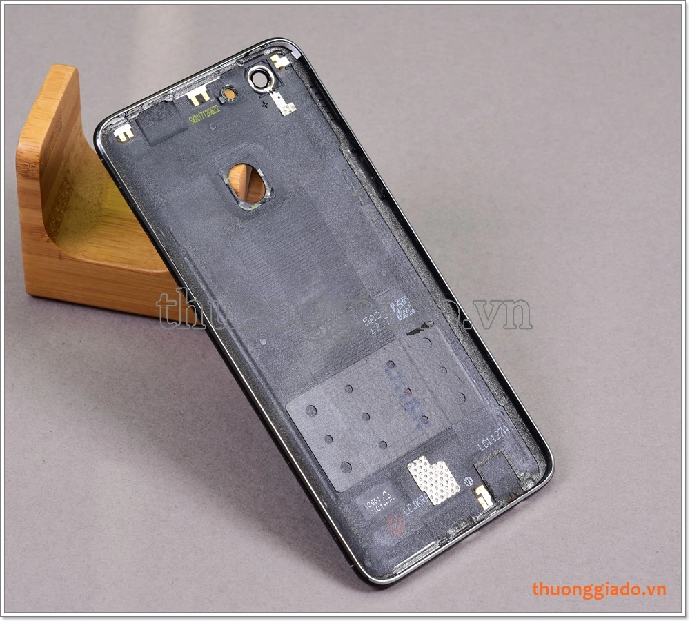 Thay nắp lưng Oppo A79, kèm kính và vành viền camera sau Thay nắp lưng Oppo A79, kèm kính và vành viền camera sau