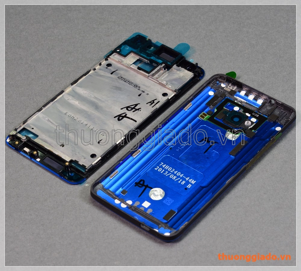 Thay vỏ HTC One (M7) màu xanh chính hãng