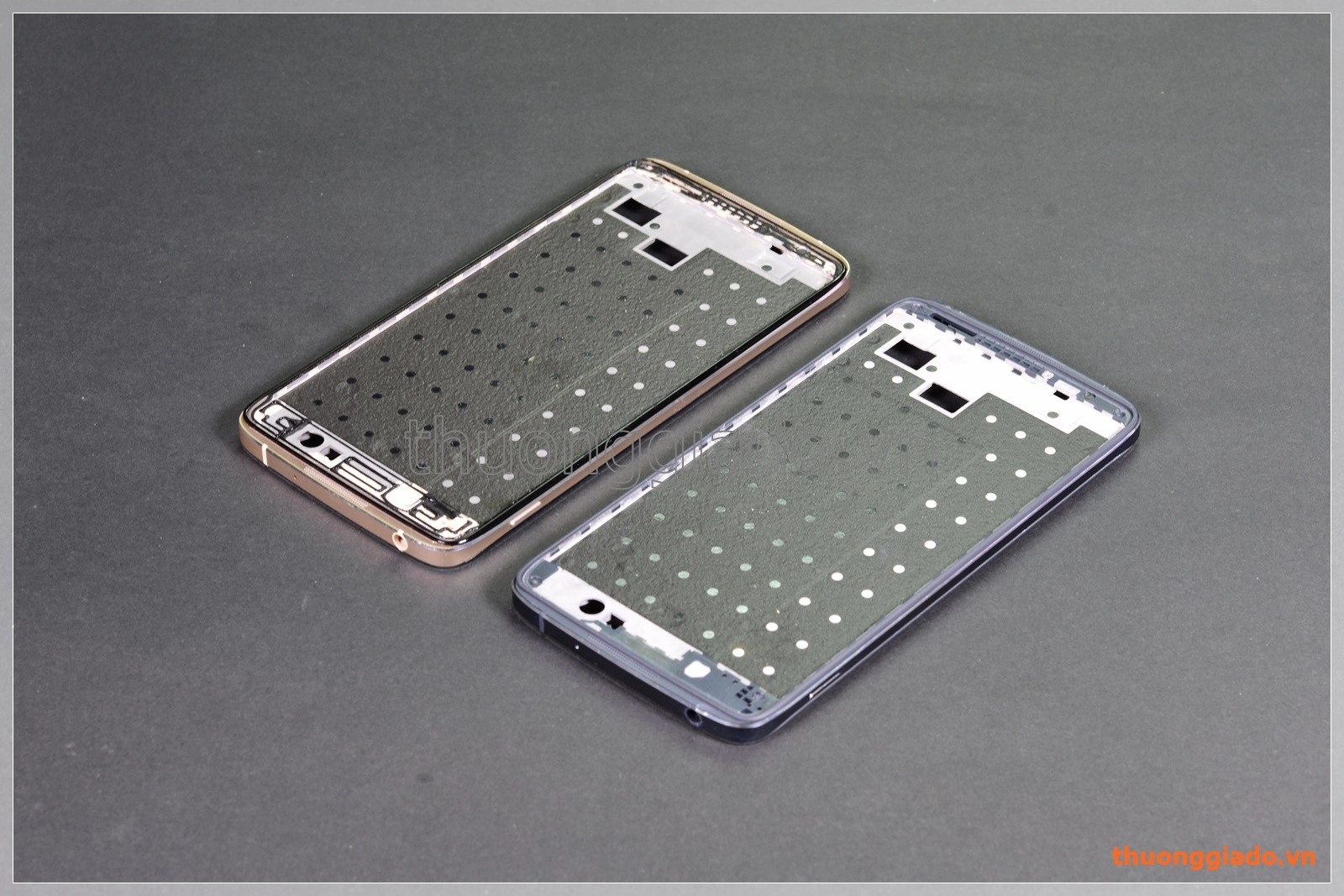 Khung vành viền benzel Blackberry DTEK50 chính hãng Khung vành viền benzel Blackberry DTEK50 chính hãng