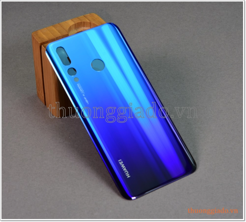 Thay kính lưng Huawei Nova 4 (6.4 inch), thay nắp lưng kính, thay mặt lưng kính lấy ngay