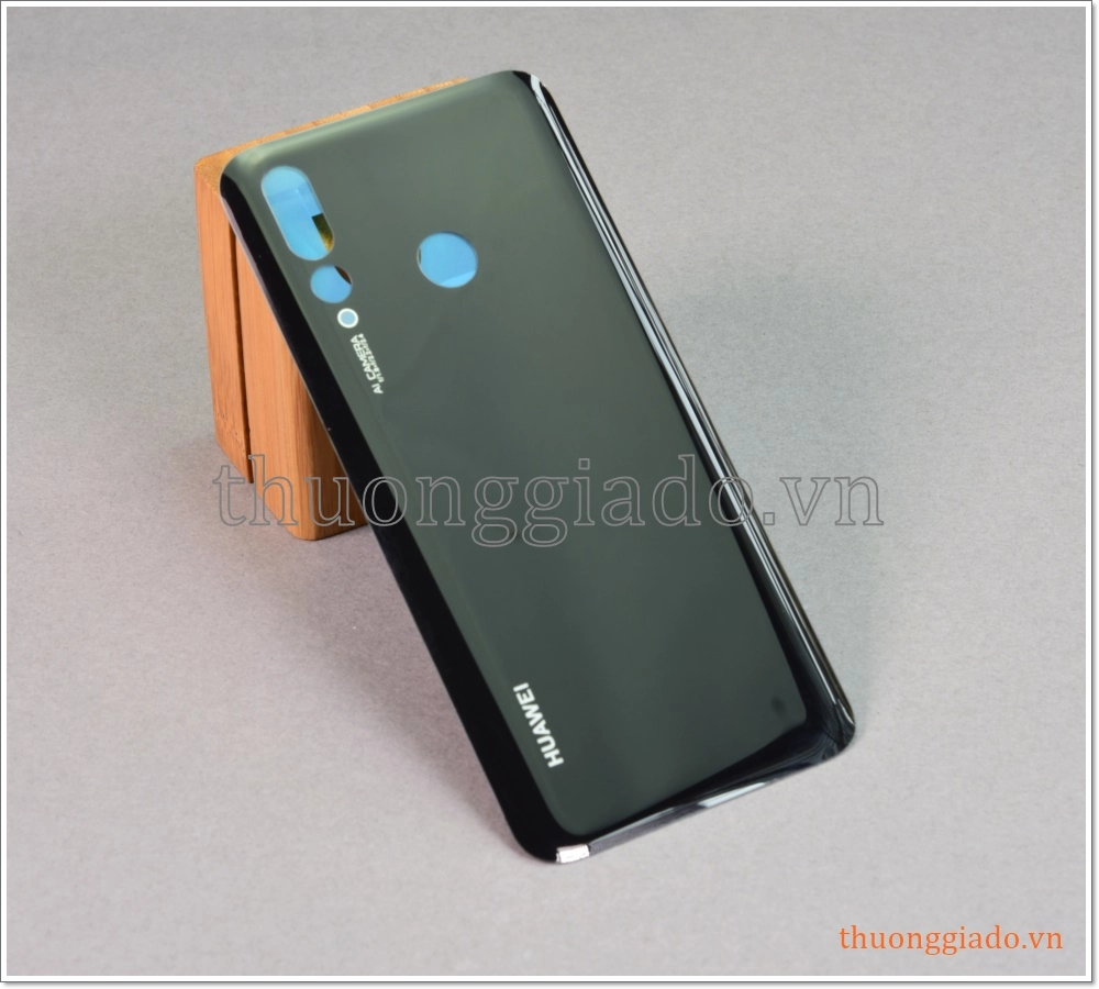 Thay kính lưng Huawei Nova 4 (6.4 inch), thay nắp lưng kính, thay mặt lưng kính lấy ngay
